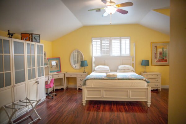 The Equestrian Room | King Bed | Shared Bathroom