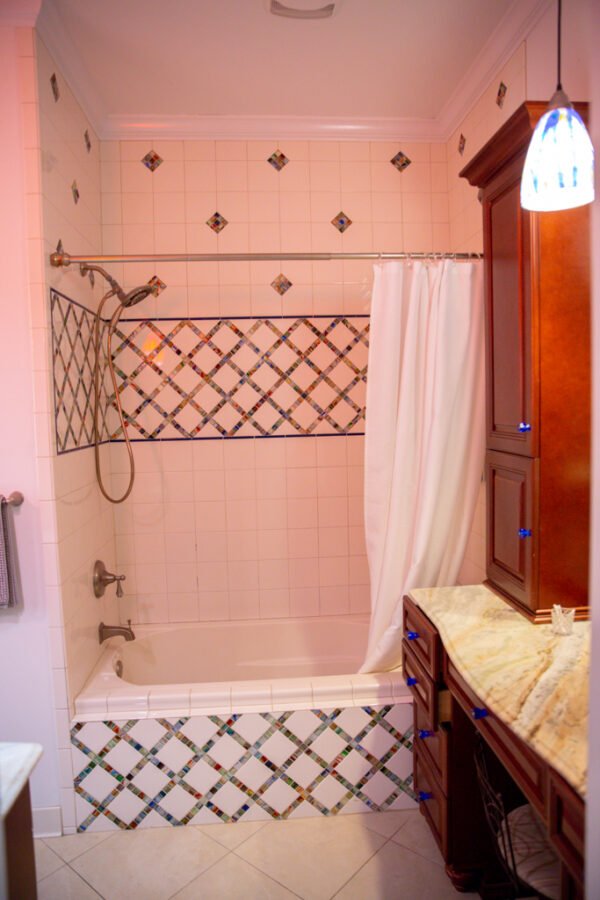 The Safari Room | King Bed | Shared Bath - Image 6